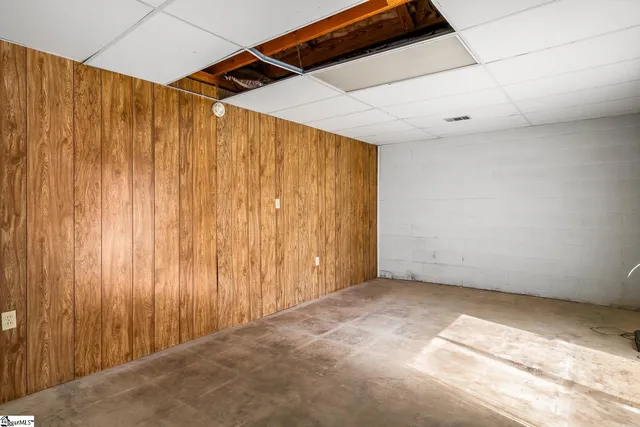 $354,000 | 208 Williamsburg Road, Anderson, SC 29621