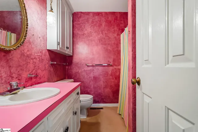 $354,000 | 208 Williamsburg Road, Anderson, SC 29621