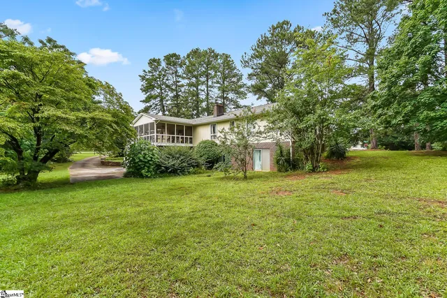 $354,000 | 208 Williamsburg Road, Anderson, SC 29621
