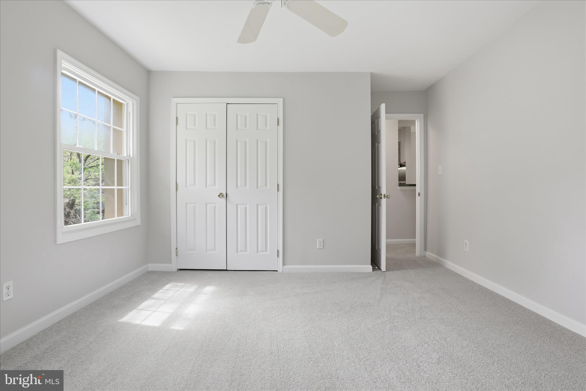8110 Colony Point Road, Unit H Springfield, VA 22152 - Photo 16 of 33
