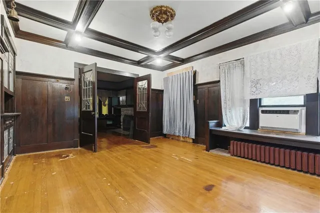 $689,950 | 5334 Oak Street, Kansas City, MO 64112