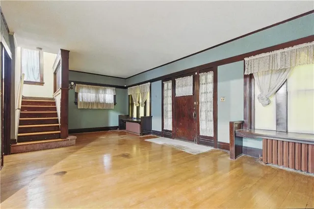 $689,950 | 5334 Oak Street, Kansas City, MO 64112