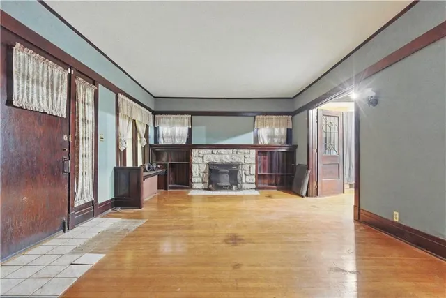 $689,950 | 5334 Oak Street, Kansas City, MO 64112