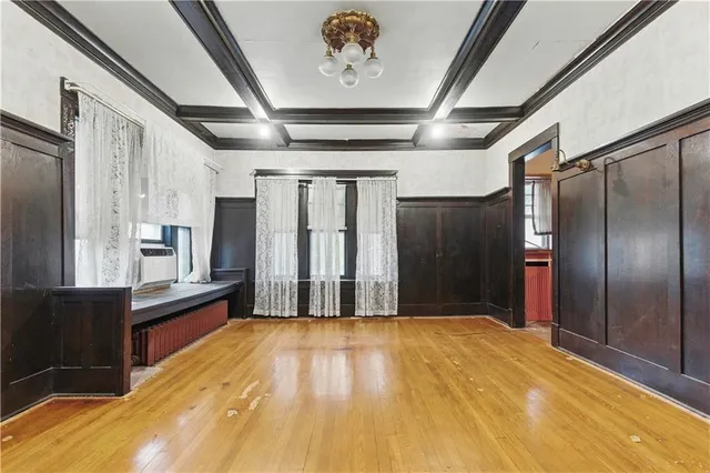 $689,950 | 5334 Oak Street, Kansas City, MO 64112