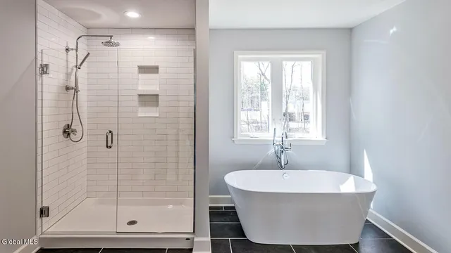 $769,900 | 14 Stone Crk Drive, East Greenbush, NY 12144