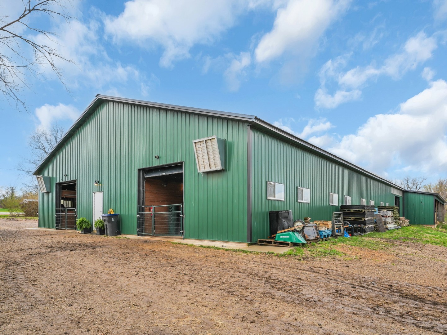 12216 Pleasant Valley Road Woodstock, IL 60098 - Photo 2 of 50