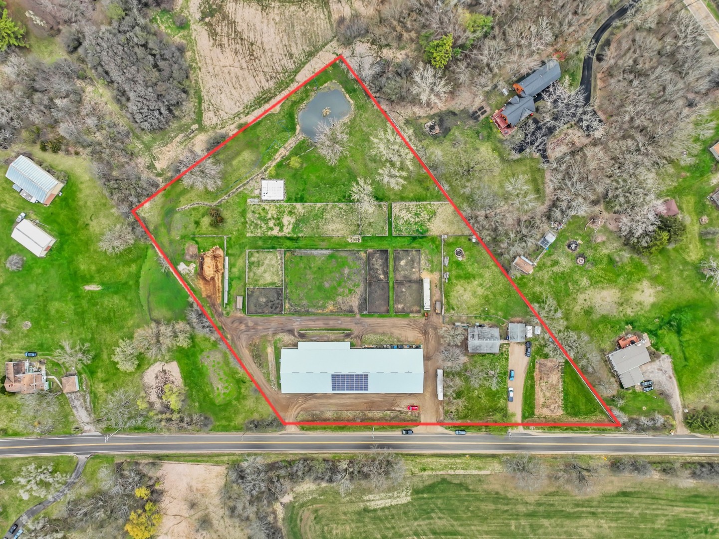 12216 Pleasant Valley Road Woodstock, IL 60098 - Photo 3 of 50