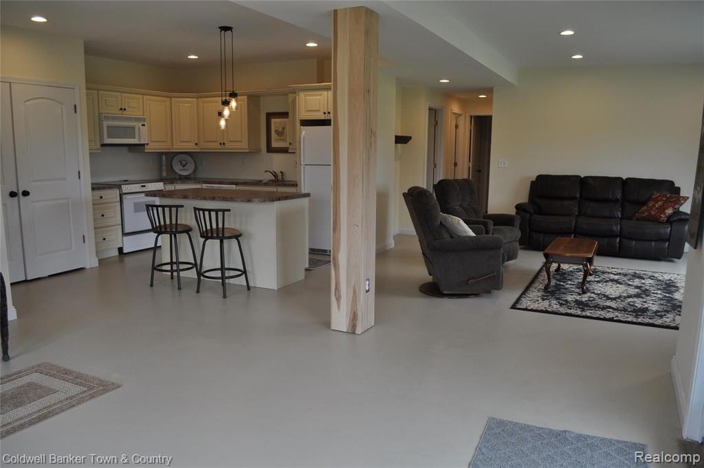 6400 Dutcher Road Howell, MI 48843 - Photo 48 of 82