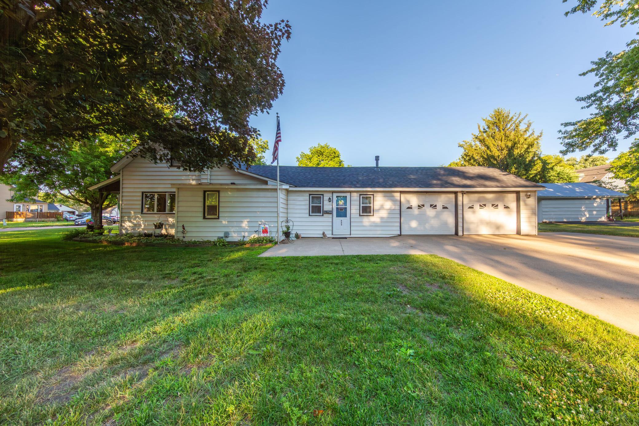533 9th Street Northwest Faribault, MN 55021 - Photo 2 of 25