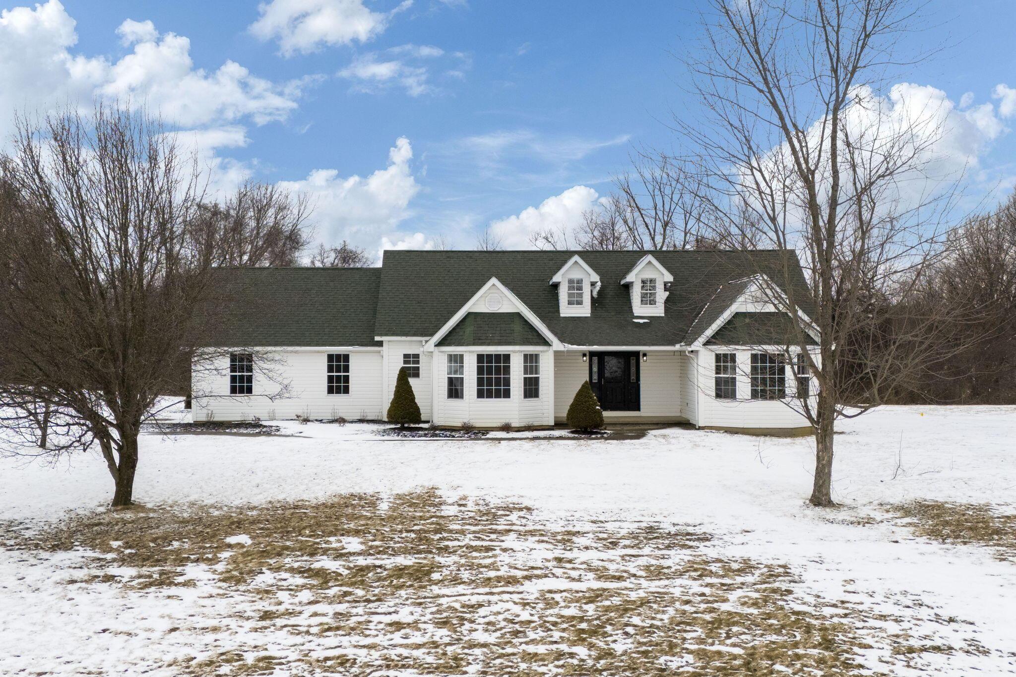 10843 Fairview Road Southeast Heath, OH 43056 - Photo 6 of 61 2025-2-20 10843 Fairview Rd SE 012
