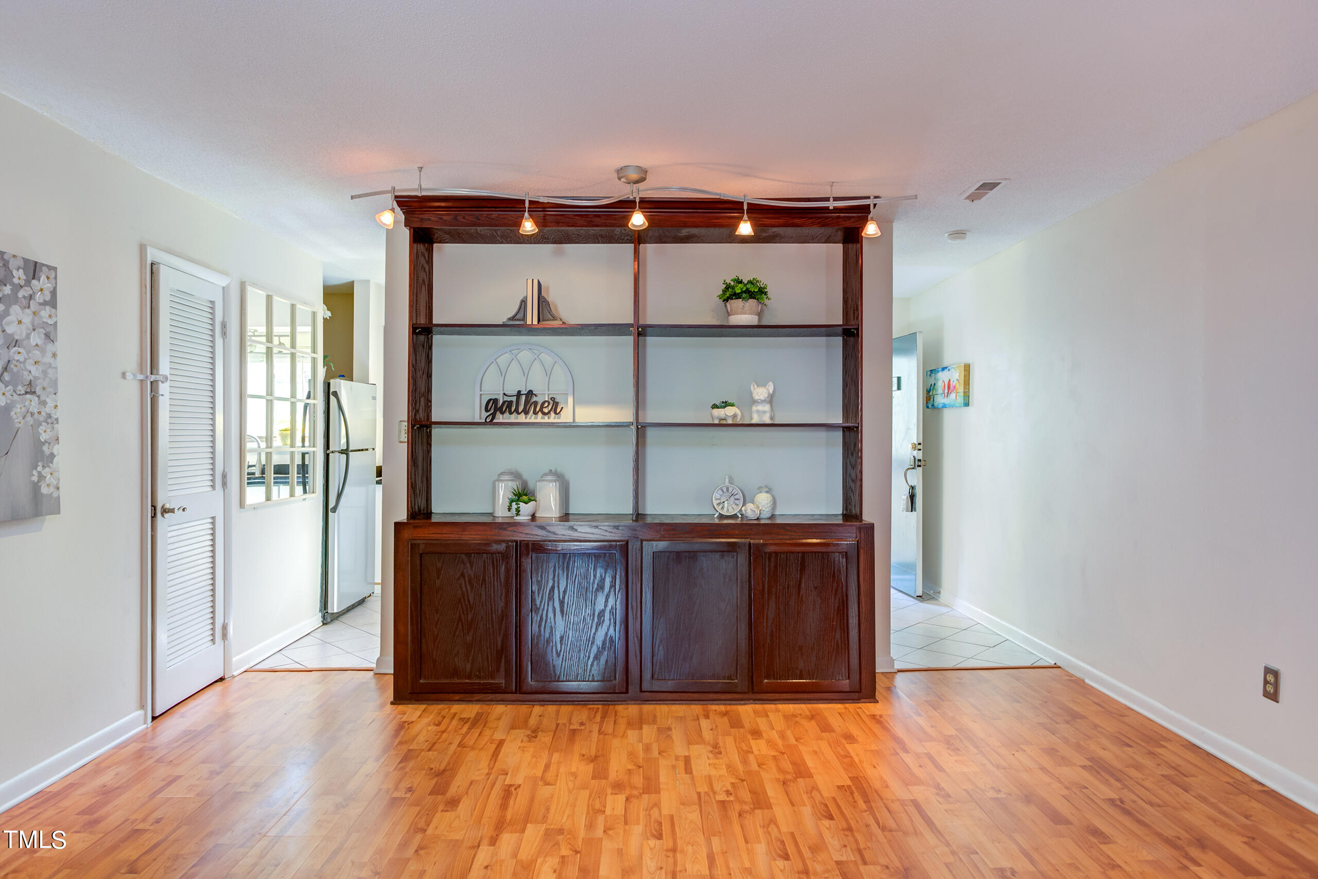 616 Pine Ridge Place Raleigh, NC 27609 - Photo 11 of 32 Dining Room 5
