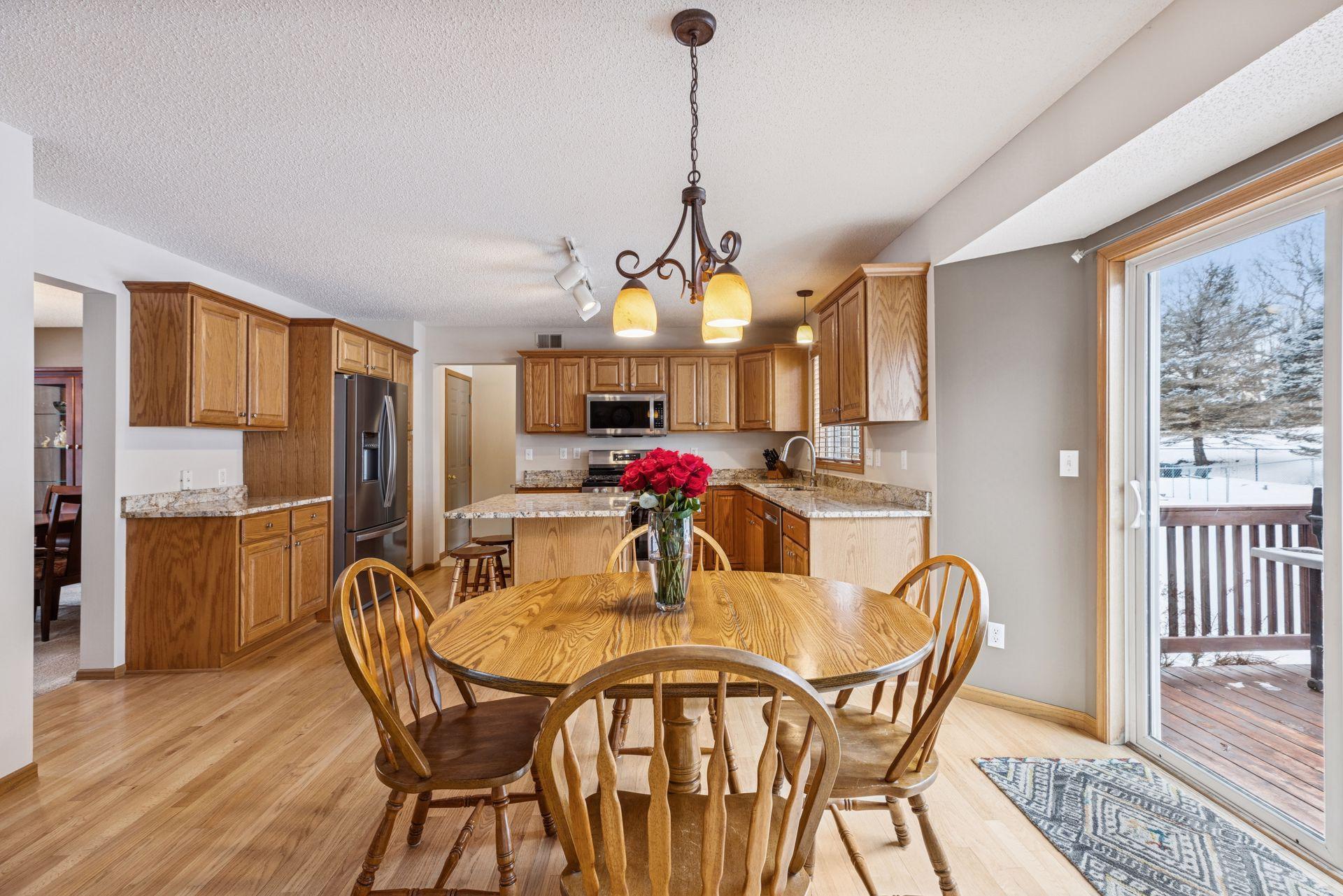 7746 Newbury Road Woodbury, MN 55125 - Photo 10 of 46