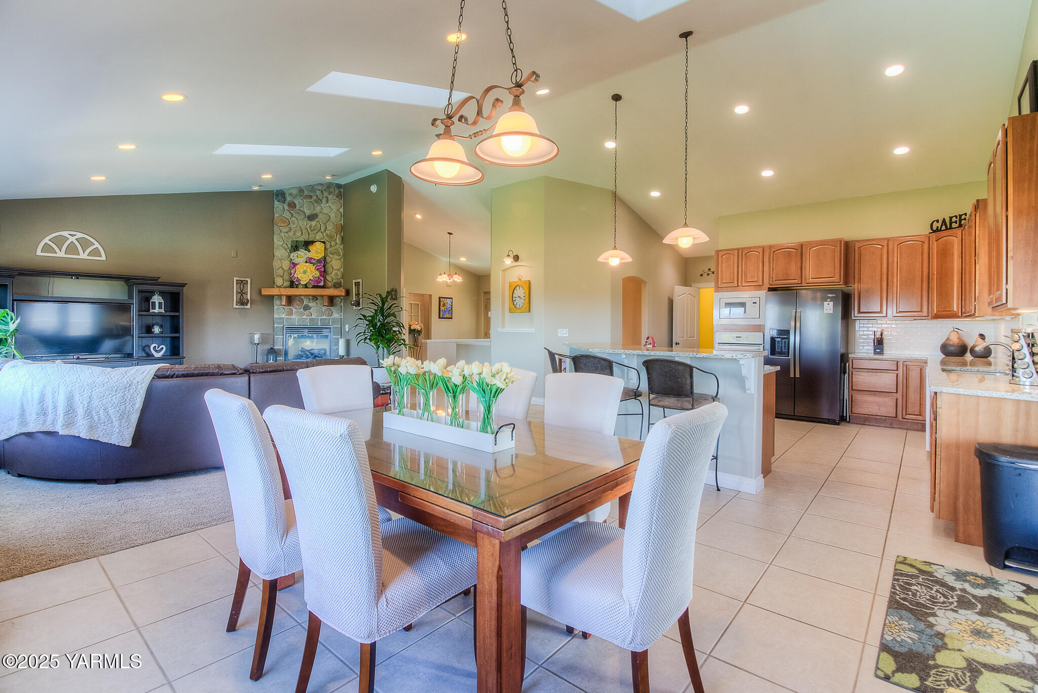 9806 Bittner Road Yakima, WA 98901 - Photo 19 of 53 Dining Room