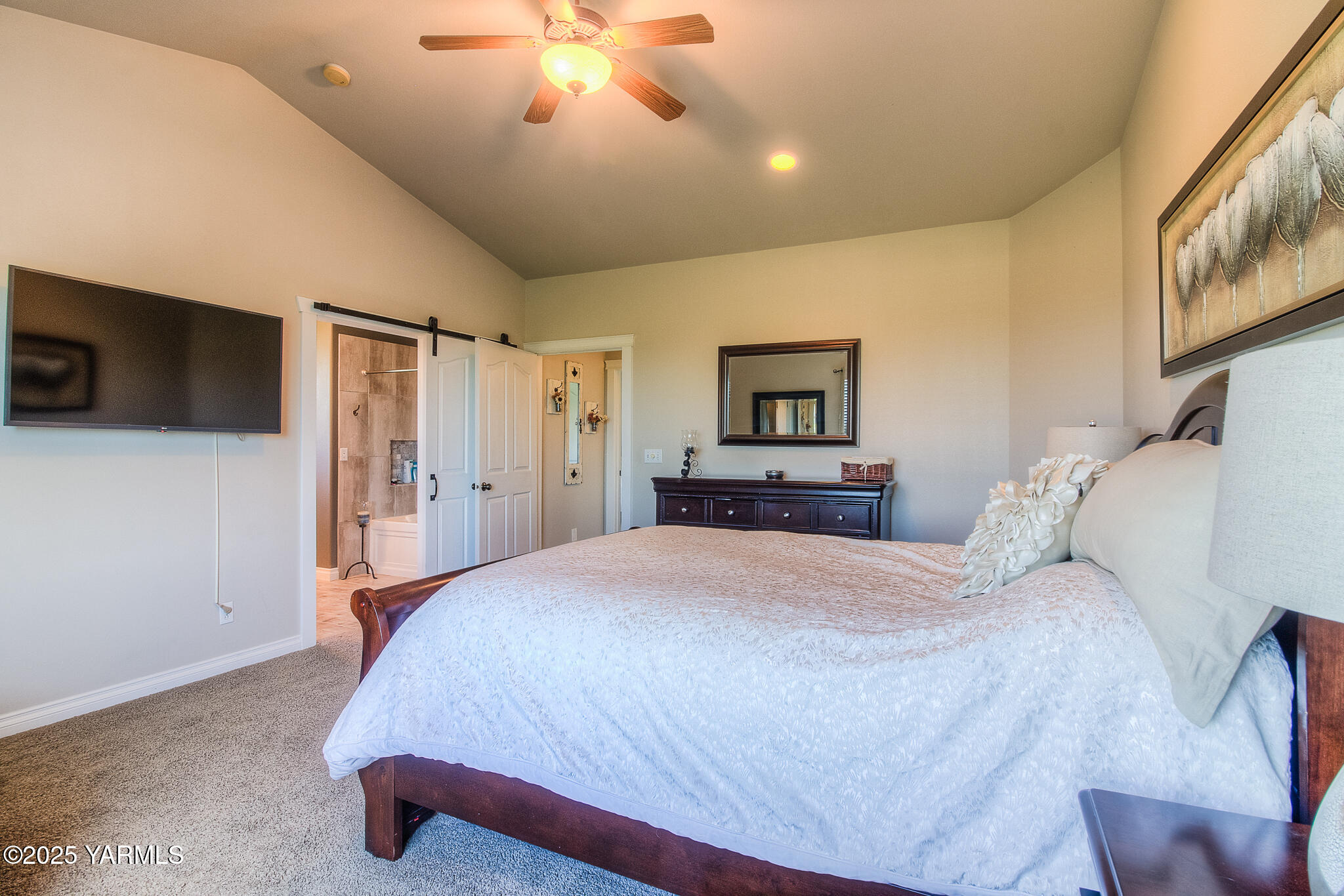 9806 Bittner Road Yakima, WA 98901 - Photo 22 of 53 Primary Suite