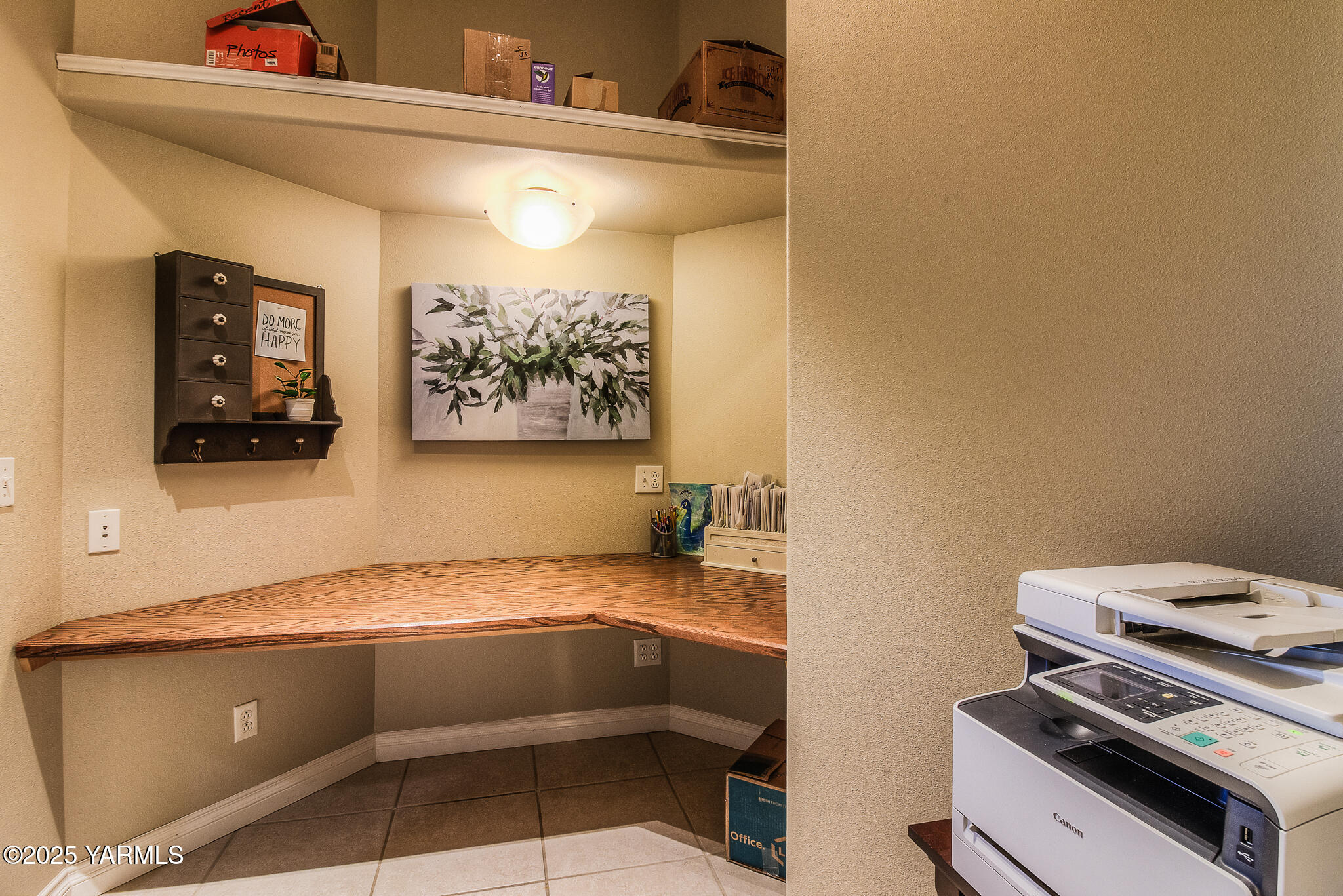 9806 Bittner Road Yakima, WA 98901 - Photo 34 of 53 Den