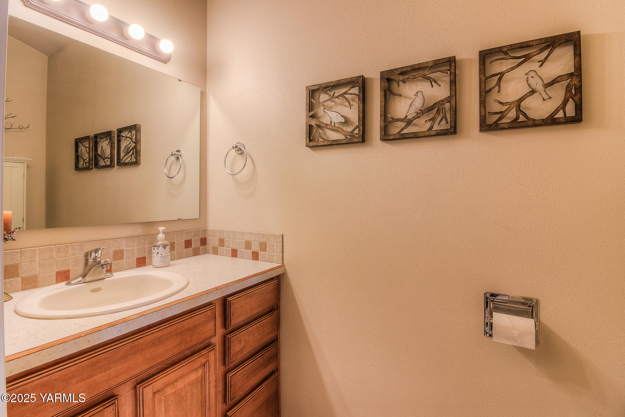 9806 Bittner Road Yakima, WA 98901 - Photo 35 of 53 Den