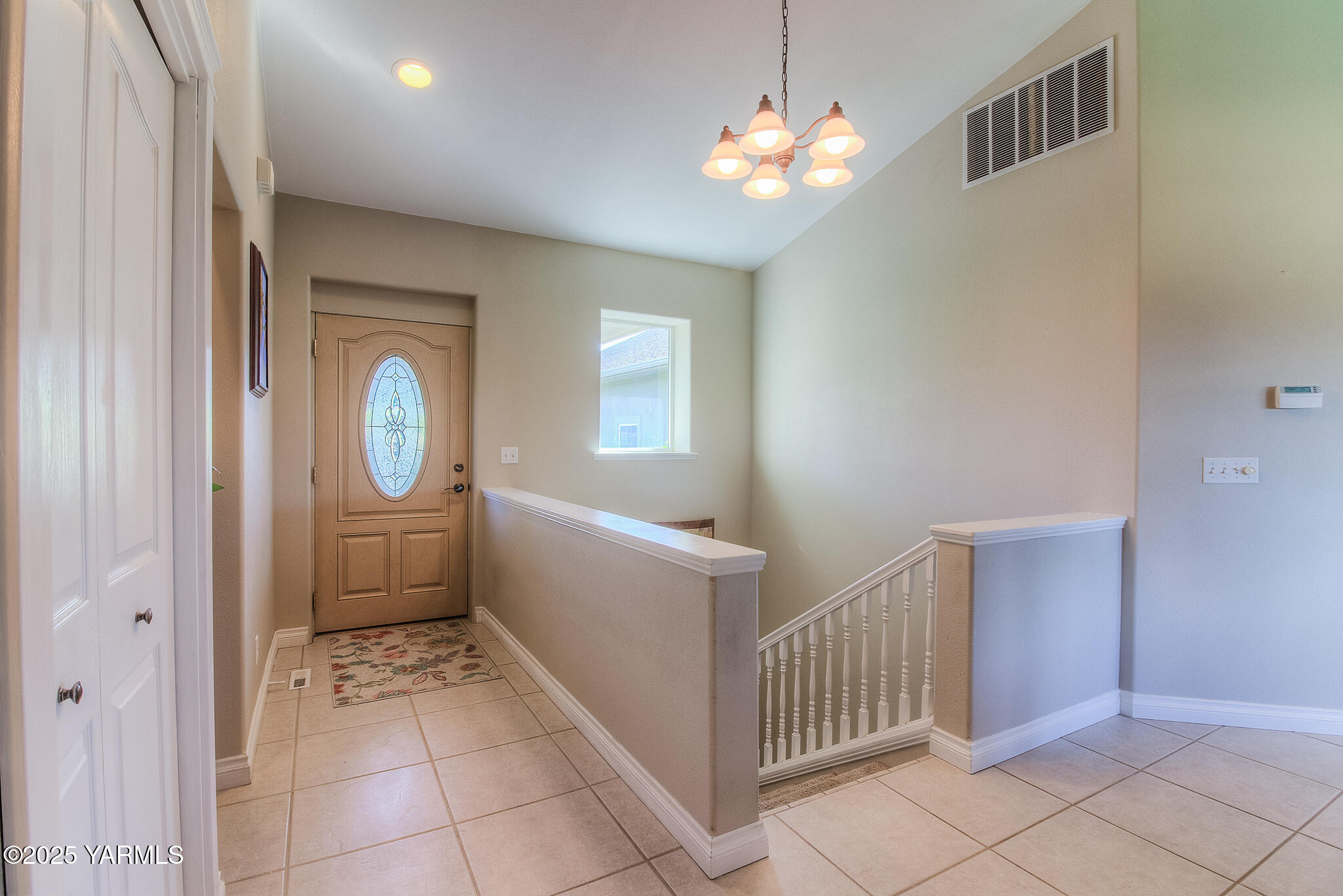9806 Bittner Road Yakima, WA 98901 - Photo 36 of 53 Staircase Down