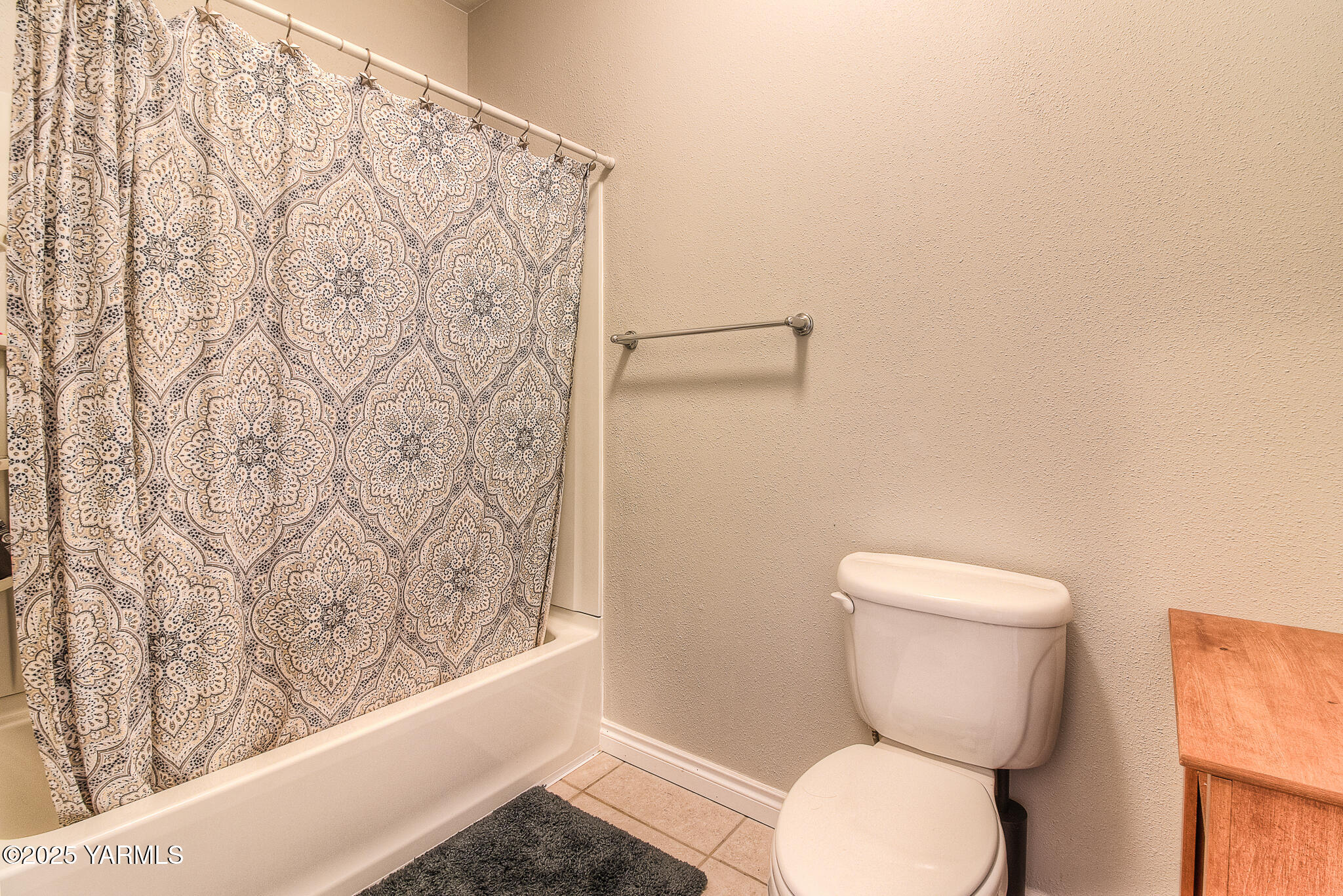 9806 Bittner Road Yakima, WA 98901 - Photo 43 of 53 Downstairs Bathroom