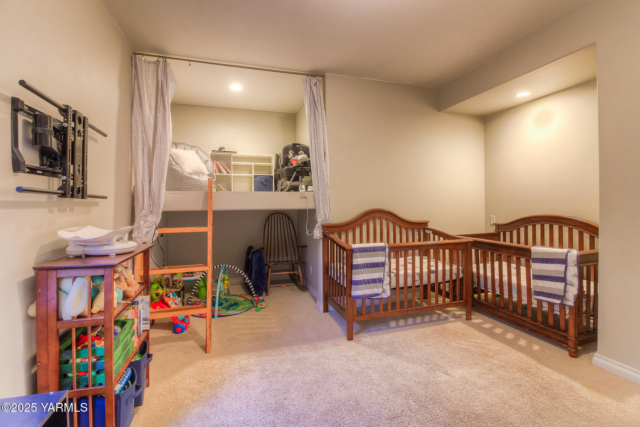 9806 Bittner Road Yakima, WA 98901 - Photo 45 of 53 Bedroom 4
