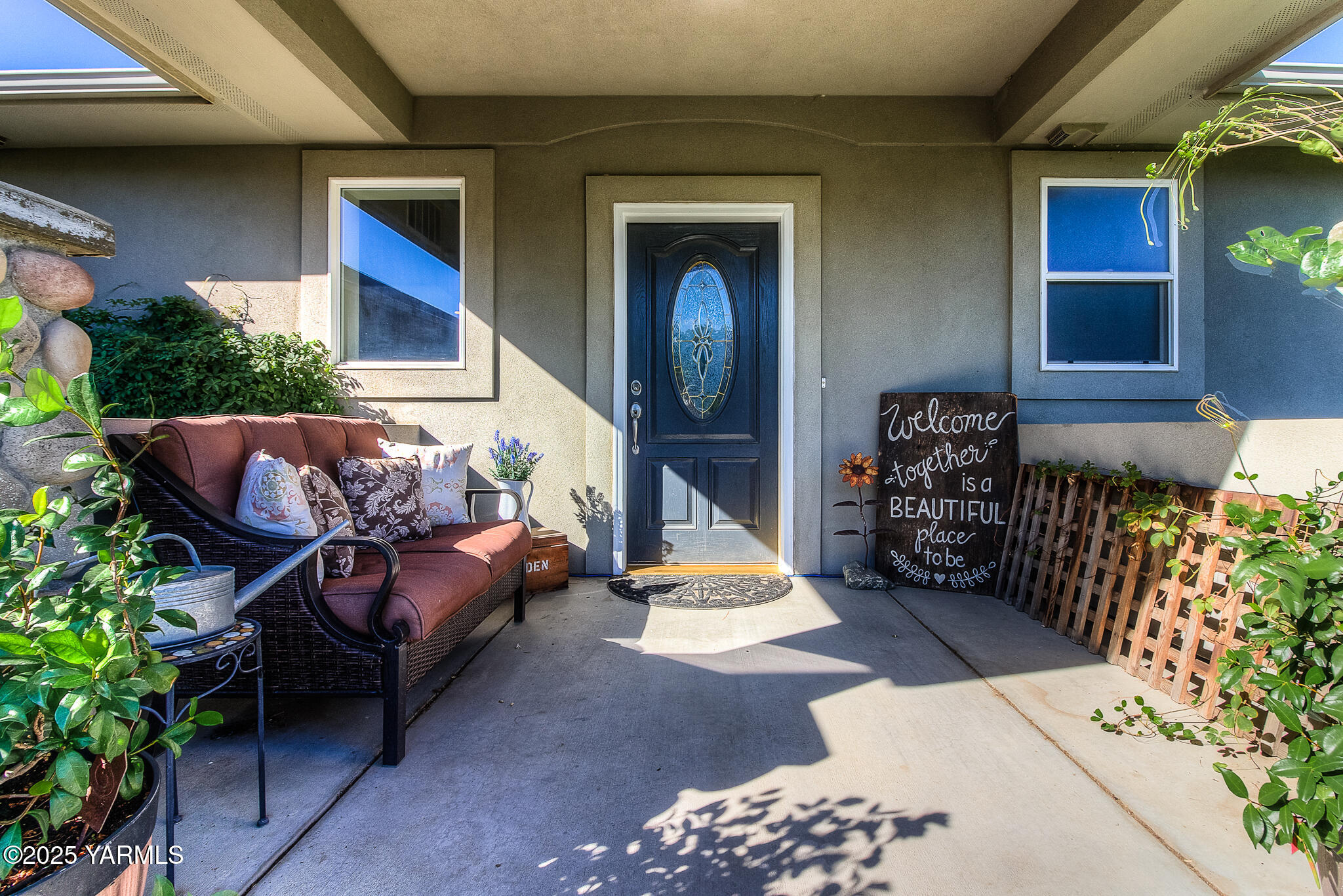 9806 Bittner Road Yakima, WA 98901 - Photo 5 of 53 Front Entry