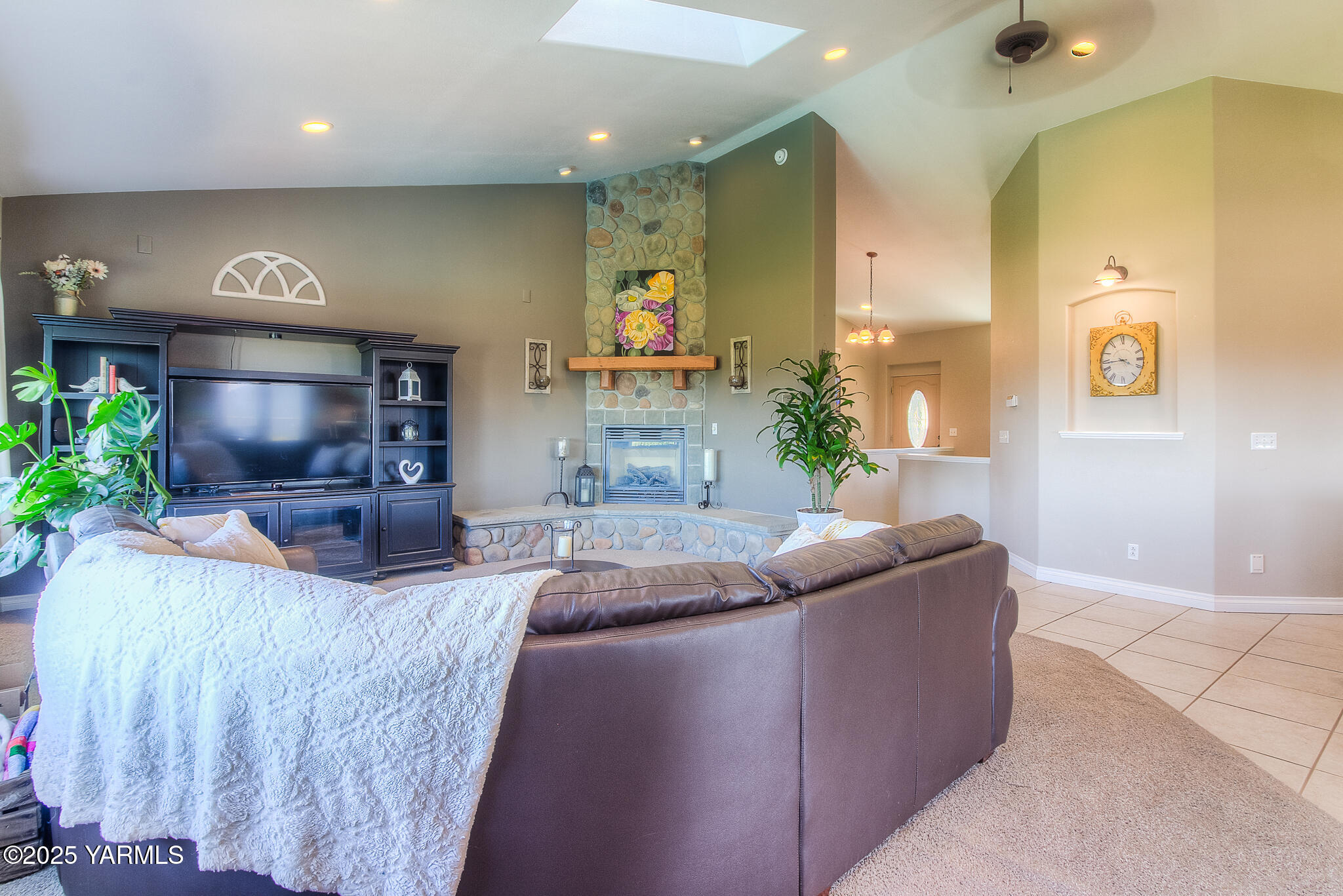 9806 Bittner Road Yakima, WA 98901 - Photo 9 of 53 Great Room