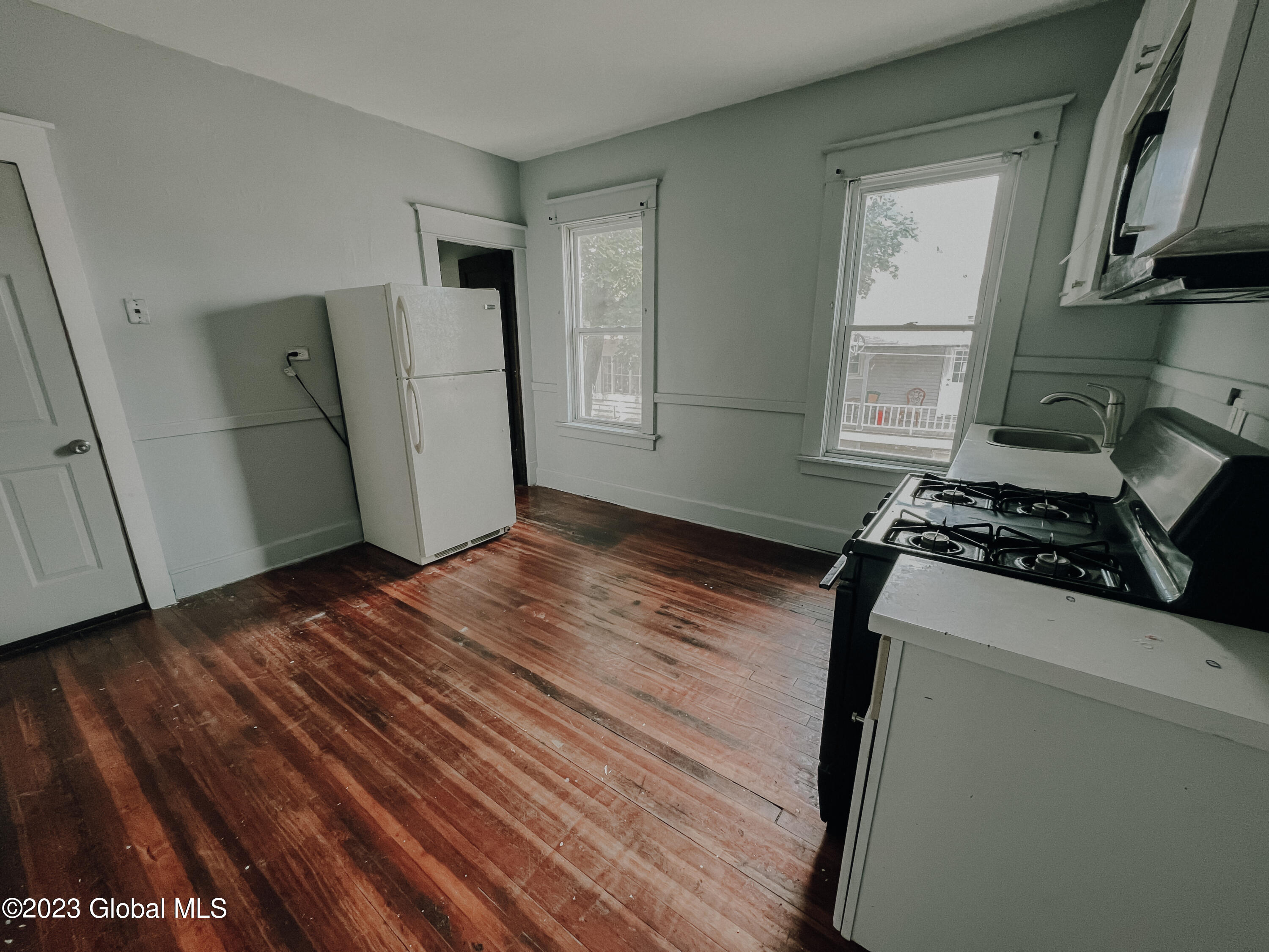 714 Beaver Street Schenectady, NY 12308 - Photo 13 of 20 IMG_2580