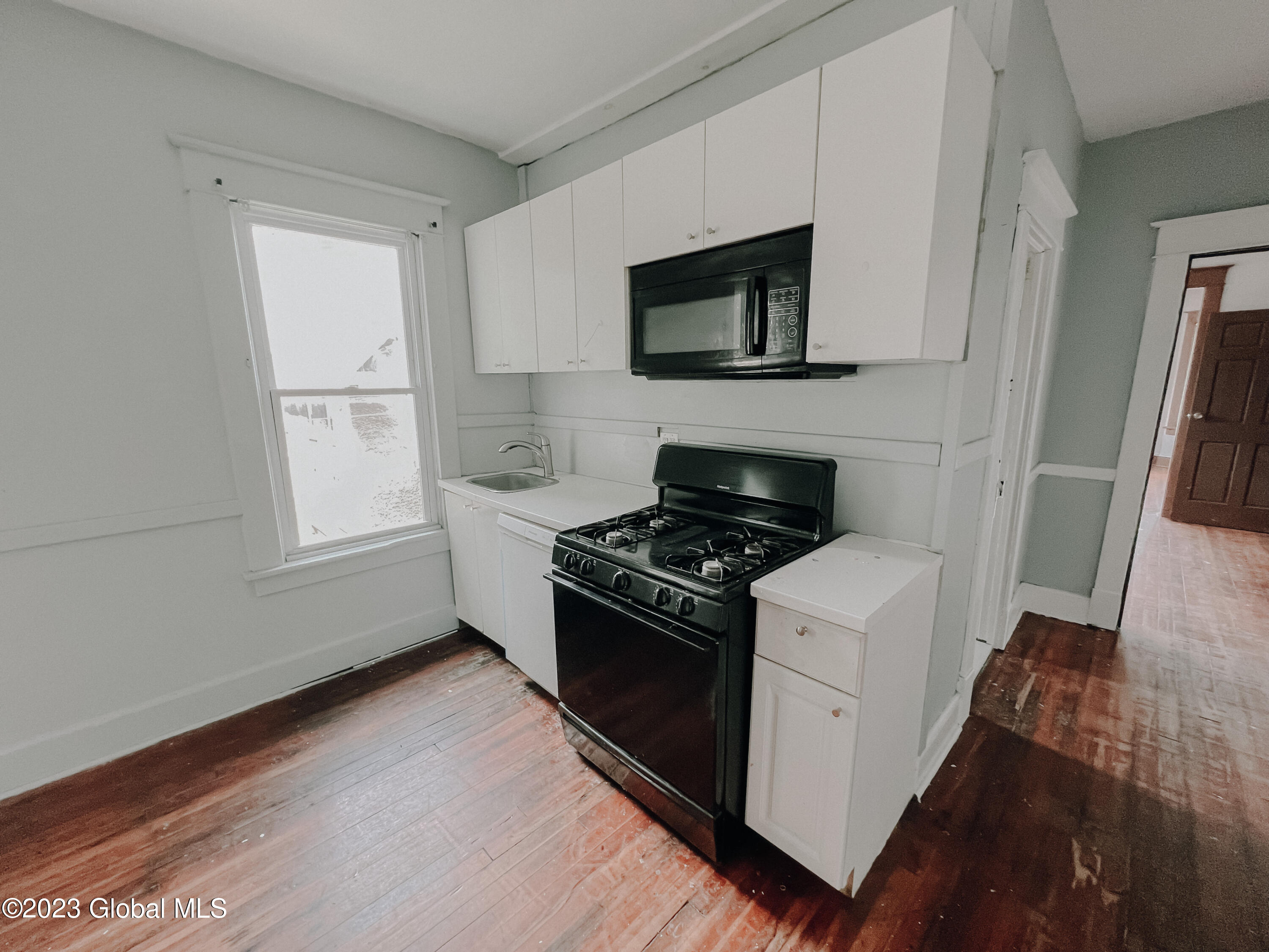 714 Beaver Street Schenectady, NY 12308 - Photo 15 of 20 IMG_2582