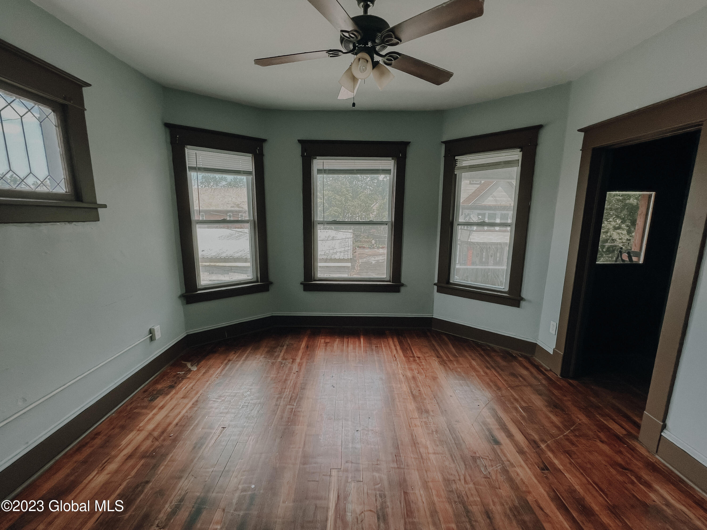 714 Beaver Street Schenectady, NY 12308 - Photo 5 of 20 IMG_2570
