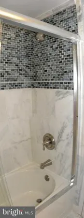 $1,700 | 5340 Holmes Run Parkway, Unit 709, Alexandria, VA 22304