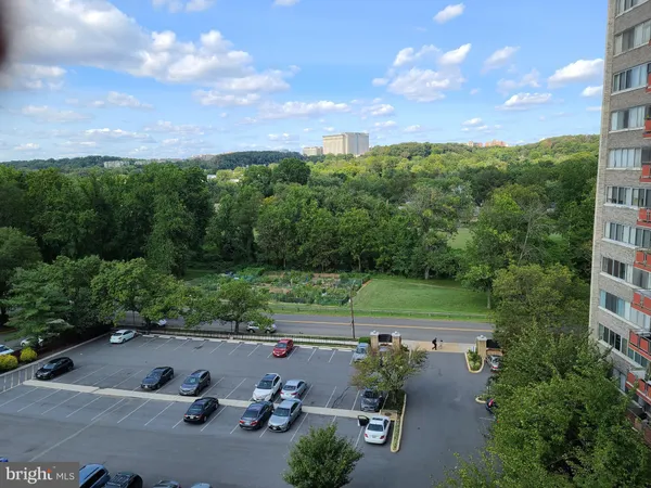 $1,700 | 5340 Holmes Run Parkway, Unit 709, Alexandria, VA 22304