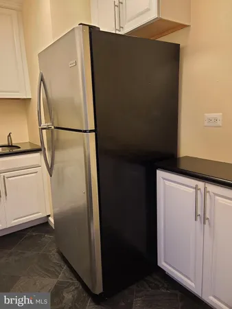 $1,700 | 5340 Holmes Run Parkway, Unit 709, Alexandria, VA 22304