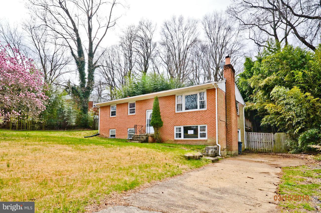 2911 Kingsway Road Fort Washington, MD 20744 - Photo 2 of 28 Exterior (Front)