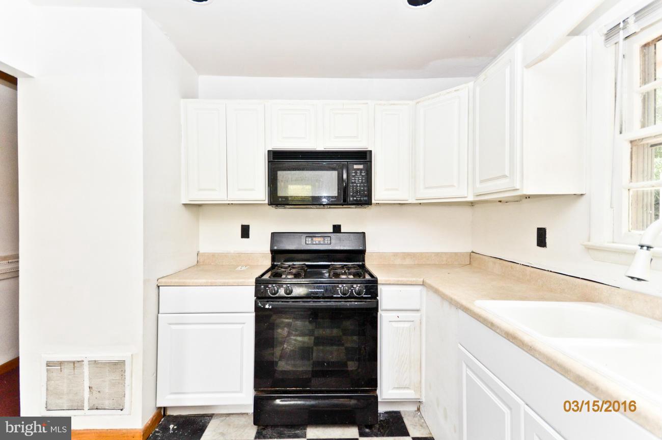 2911 Kingsway Road Fort Washington, MD 20744 - Photo 11 of 28 Kitchen