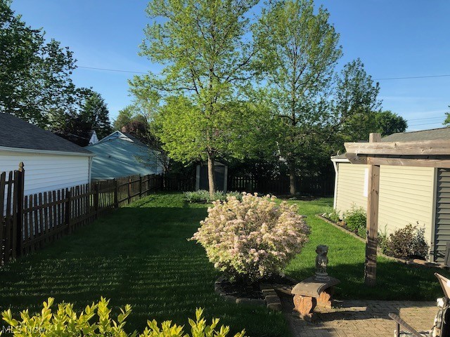 5684 Cherokee Road Cleveland, OH 44124 - Photo 28 of 34