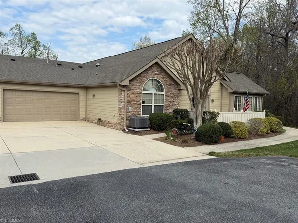 $354,900 | 4328 Grassy Moss Drive, Greensboro, NC 27409