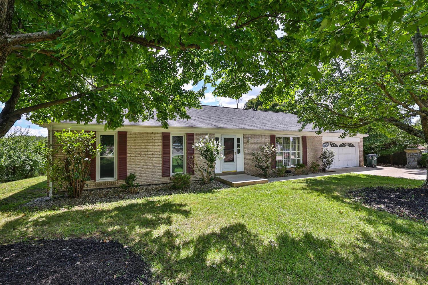 6035 Kyles Station Road Hamilton, OH 45011 - Photo 2 of 41