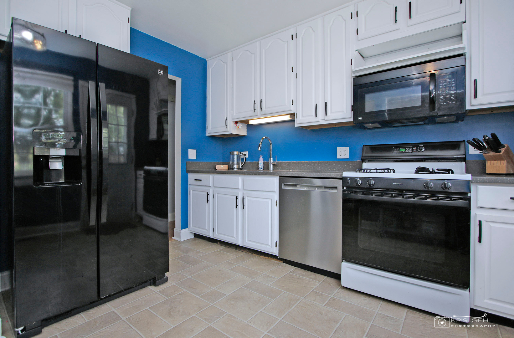 548 Northgate Road Lindenhurst, IL 60046 - Photo 7 of 19
