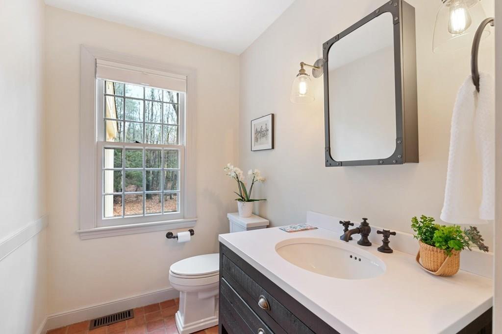 109 Hayward Road Acton, MA 01720 - Photo 16 of 36 Gallery Image 16