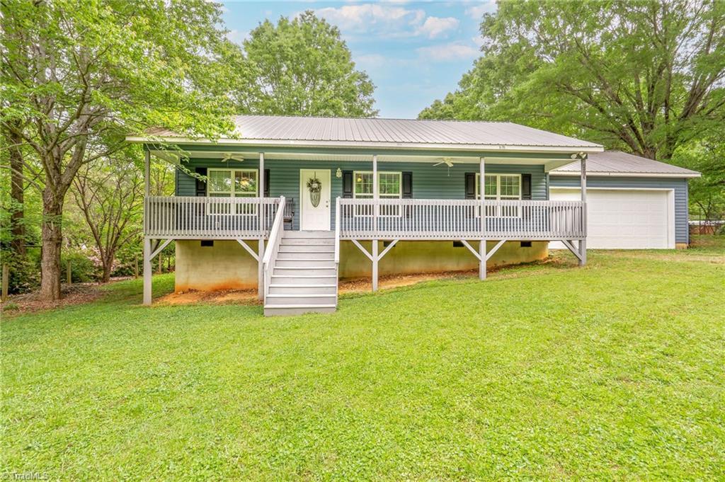 577 Fairgrove Road Thomasville, NC 27360 - Photo 1 of 19 Gallery Image 1