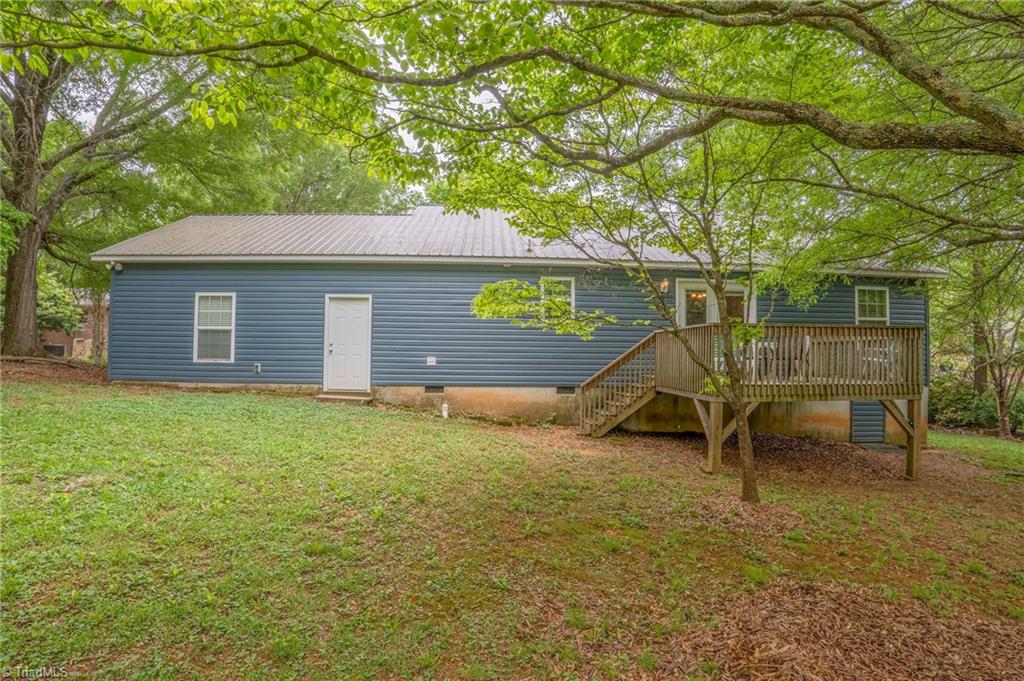 577 Fairgrove Road Thomasville, NC 27360 - Photo 17 of 19 Gallery Image 17