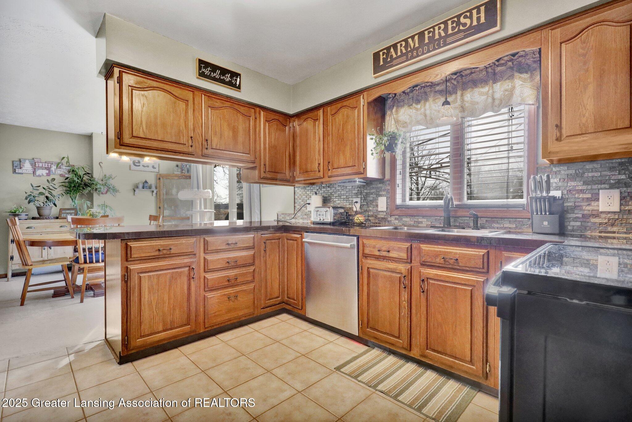 5501 West Jason Road St. Johns, MI 48879 - Photo 3 of 40 3-web-or-mls-Open Ended Media-2
