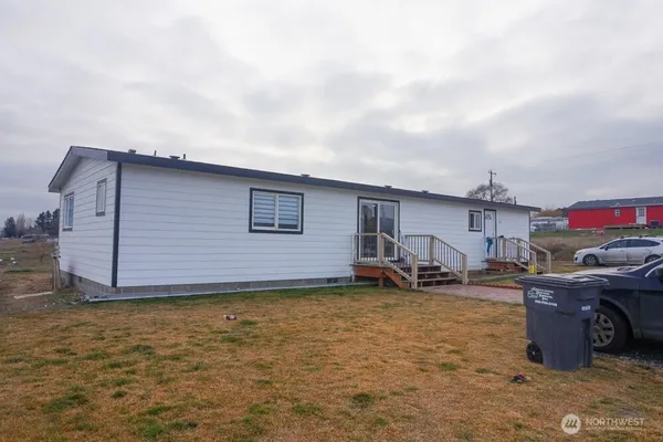 $299,900 | 35 West Hampton Road, Othello, WA 99344