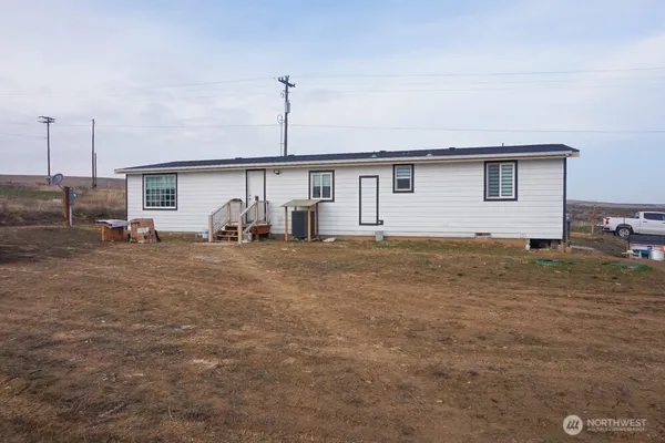 $299,900 | 35 West Hampton Road, Othello, WA 99344