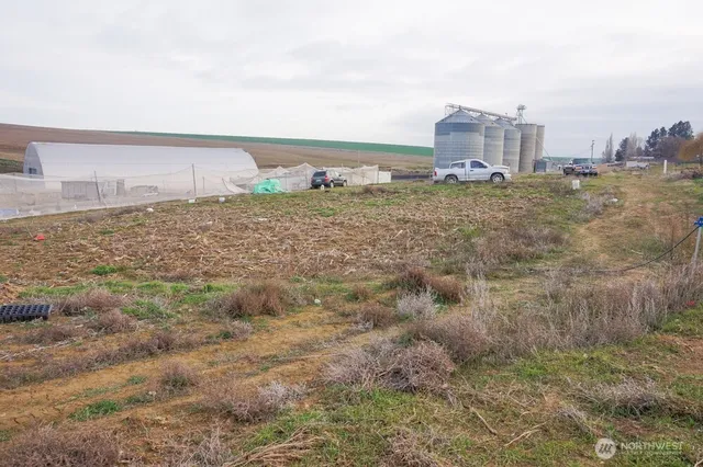 $299,900 | 35 West Hampton Road, Othello, WA 99344