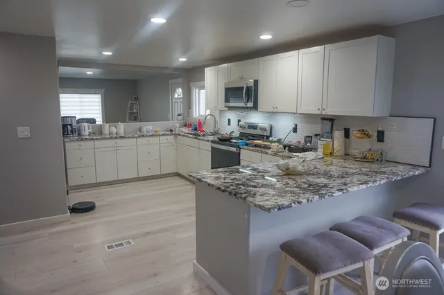 $299,900 | 35 West Hampton Road, Othello, WA 99344