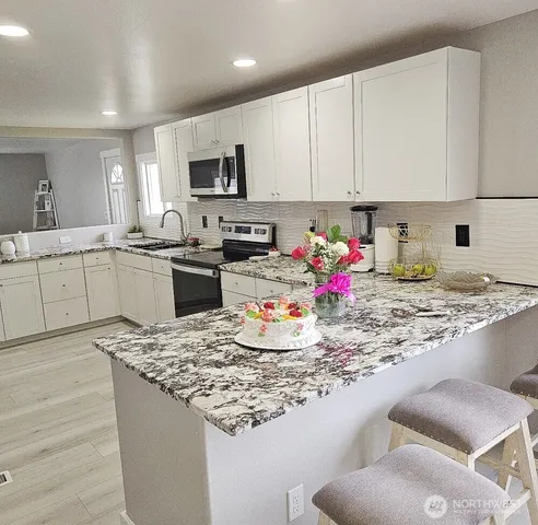 $299,900 | 35 West Hampton Road, Othello, WA 99344