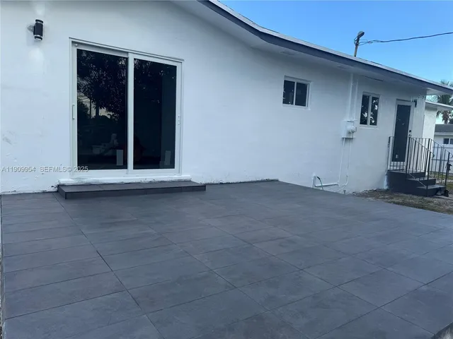 $619,900 | 13930 Jefferson Street, Miami, FL 33176