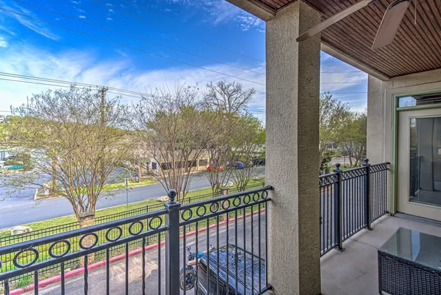 $849,000 | 2226 Westlake Drive, Unit 13, Austin, TX 78746