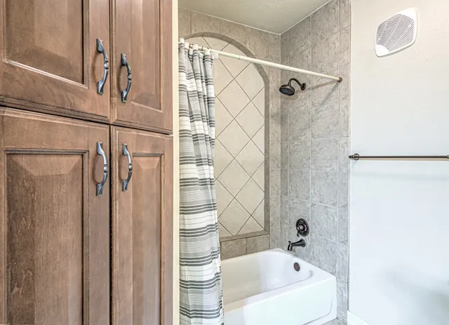 $849,000 | 2226 Westlake Drive, Unit 13, Austin, TX 78746