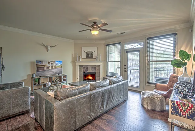 $849,000 | 2226 Westlake Drive, Unit 13, Austin, TX 78746